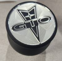 GTO 3D Raised Logo CNC Black Aluminum Push-In Breather 