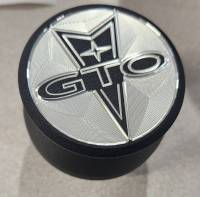 GTO 3D Raised Logo CNC Black Aluminum Push-In Breather